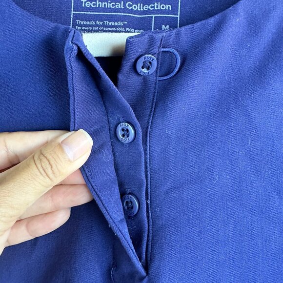FIGS Technical Collection Scrubs Top Womens Medium Navy Medical Kasane Shirt - Picture 9 of 13